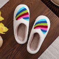 Groothandel Valentines Dames Winter Warme Schoenen Indoor Huis Slippers Custom Fuzzy Fuzzy Traagschuim Slippers