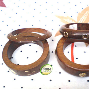 แฮนด์เมดสวยงามและออกแบบกำไลไม้พร้อมงานฝังทองเหลือง INAM หัตถกรรม - Product Image 1