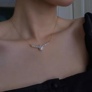 Collar de Perlas de Agua Dulce Naturales con Baño de Oro de 14K, Estilo Barroco, Retro y Elegante para Mujer - Product Image 1