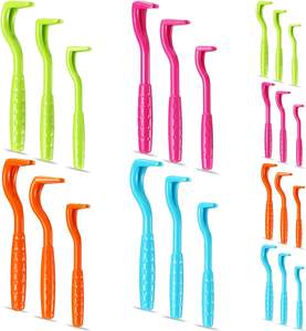 Vente en gros de produits pour chiens 3pcs Chats Chiens Nettoyage Double Dents Tique Twister Crochet Animaux Pince anti-puces Outil de retrait - Product Image 1