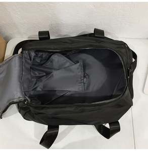 Bolsa de Deporte Plegable Personalizada al por Mayor, Bolsa de Viaje Impermeable de Poliéster con Cremallera para Mujer/Hombre - Product Image 2