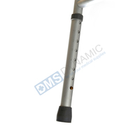 Cadre en aluminium réglable Walker & Rollator Aide médicale légère pour les patients âgés et adultes Cadre de marche facile