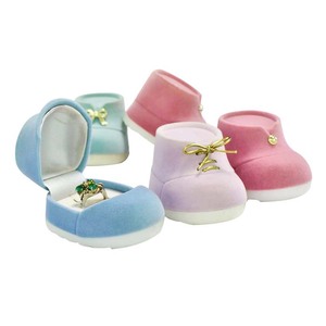 Boîtes d'emballage créatives pour chaussures et bijoux de Noël pour filles, avec motif de dessin animé mignon et finition floquée, pour mini-chaussures de bébé, avec anneau - Product Image 4
