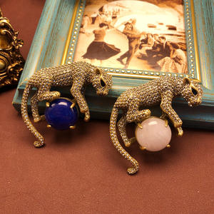 <span class=keywords><strong>Broche</strong></span> léopard animal à la mode et mignonne pleine d'incrustations de diamants <span class=keywords><strong>Broche</strong></span> plaquée or antique - Product Image 5