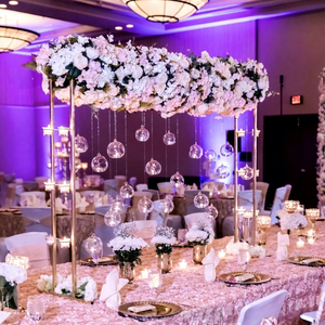 Centrotavola Nuziale in Metallo Dorato con Fiori e Palloncini, Supporto da Tavolo per Fiori, <span class=keywords><strong>Portacandele</strong></span> per Forniture per Eventi - Product Image 1