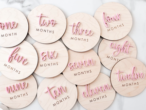 Discos de Madera Grabados Personalizados para Hitos del Bebé - Product Image 4