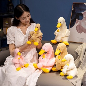 Peluche Anatra Madre e Cucciolo con Mano Grande che Tiene la Mano di una Piccola Anatra, Bambola di Comfort - Product Image 6