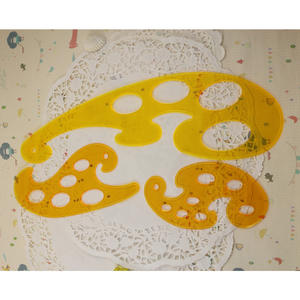 MiniFish Français Professionnel <span class=keywords><strong>Couture</strong></span> Modèle Dessin Animé Dessin Outils Ensemble Multi-fonctionnel En Plastique Courbe Règle 30cm Modèle En Plastique - Product Image 2