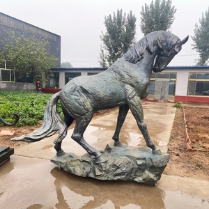 Art métallique personnalisé, statues d'animaux en cuivre grandeur nature, cerf, cheval, sculptures en bronze pour jardin, statue de renne en bronze coulé pour l'extérieur, à vendre - Product Image 1