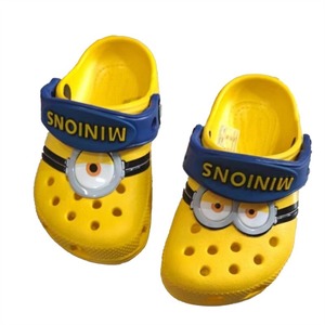 Cro New Cross <strong>Minion</strong> Children's Clogs EVA Comfortable Lightweight Nonslip Wearresistant Garden <strong>Shoes</strong> Beach <strong>Shoes</strong> Wholesale - Product Image 4