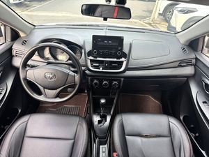 Voitures d'occasion pas chères à vendre <span class=keywords><strong>Toyota</strong></span> <span class=keywords><strong>Yaris</strong></span> L <span class=keywords><strong>2021</strong></span> Blanche 1.5L Automatique LHD Essence Berline - Product Image 3