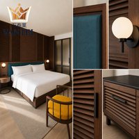 Modernes Hotel-Schlafzimmer-Möbelset Maßgefertigtes Bett Kleiderschrank TV-Schrank Nachttisch und Gepäckablage für Gästezimmer-Projekte