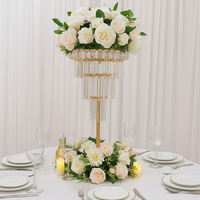 Support floral de luxe pour mariage, en métal doré, avec lustre en cristal, centre de table de mariage