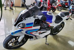 Nouvelle <span class=keywords><strong>moto</strong></span> électrique de course sans balais 8000W 72V avec batterie au lithium, autonomie de 150 km, vitesse maximale supérieure à 80 km/h, motos sportives - Product Image 3