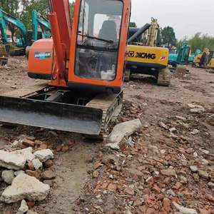 รถขุดตีนตะขาบ Doosan 75 รุ่น DX75 มือสอง พร้อมปั๊ม Kawasaki และชิ้นส่วนเกียร์ PLC - บุ้งกี๋ขุดคุณภาพสูง - Product Image 4