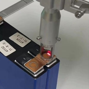 1200w מכונת ריתוך לייזר סיב כף יד מקורר לייזר המיועד ריתוך סוללות ליתיום - Product Image 3