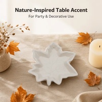 Assiette en céramique en forme de feuille non peinte