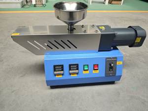 Máquina extrusora <span class=keywords><strong>de</strong></span> plástico <span class=keywords><strong>de</strong></span> escritorio <span class=keywords><strong>de</strong></span> un solo tornillo con sistema <span class=keywords><strong>de</strong></span> extrusión Abs <span class=keywords><strong>de</strong></span> diseño compacto <span class=keywords><strong>para</strong></span> producción <span class=keywords><strong>de</strong></span> plástico - Product Image 6