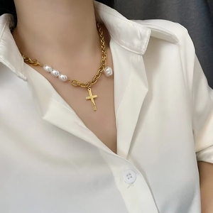 Nuova Collana Trendy con Catena Cubana in Acciaio Inox, Ciondolo a Croce, Placcatura in Oro 18k PVD, Perla e Cuore per Donne - Product Image 3