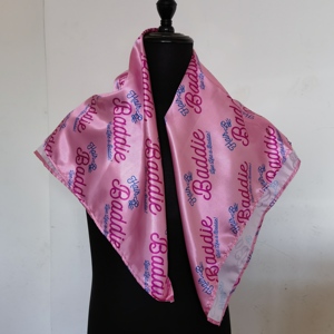 Fabrication sur mesure de foulards en soie personnalisés, impression design, foulards carrés pour femmes, en satin twill pur, 90x90 cm - Product Image 4