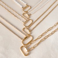 eManco Kleiner ovaler Karabiner-Anhänger aus Edelstahl mit 14K Goldkette, minimalistischer Damen-Anhänger, Schmuck