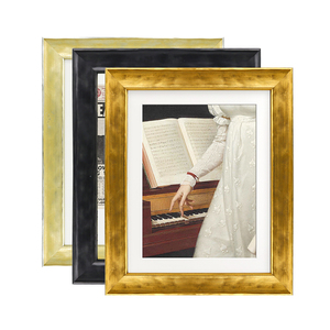 Cadre <span class=keywords><strong>photo</strong></span> <span class=keywords><strong>en</strong></span> bois de pin le plus vendu, style rétro simple avec option feuille d'or pour mariages et photos commémoratives - Product Image 1