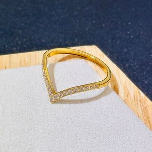 Bande de mariage en acier inoxydable à la mode avec zircon cubique pour les fiançailles et les fêtes Bagues de bijoux de promesse élégantes Cadeau pour les femmes - Product Image 4