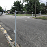 Columna de Monitoreo de Acero con Varilla Octogonal, Brazo Largo, Altura Personalizada, Galvanizada en Caliente, Seguridad Vial