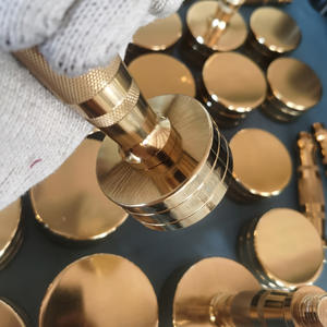 Set di manubri personalizzati di alta qualità cromata e oro per la palestra per la casa con <span class=keywords><strong>pesi</strong></span> liberi manubri in acciaio dorato - Product Image 3