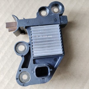 RÉGULATEUR D'ORIGINE <span class=keywords><strong>12V</strong></span> 0272220924 RÉGULATEUR DE TENSION DE PIÈCES D'ALTERNATEUR DE VOITURE pour <span class=keywords><strong>BOSCH</strong></span> - Product Image 4