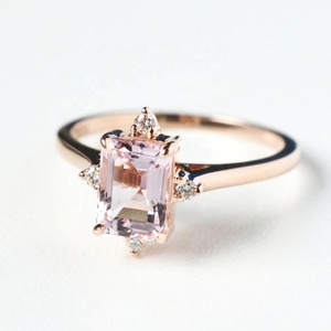 Anillo morganita de corte esmeralda, joyería de oro rosa sólido de 14K/18K - Product Image 1