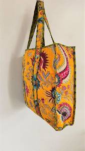 Sac fourre-tout réversible en coton matelassé à imprimé floral, sac à bandoulière pour voyages et shopping, pour femmes - Product Image 6