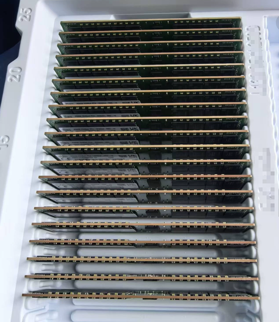 For Used 128GB DDR5 6400MHz PC5 RDIMM ECC Server Memory High Performance Enterprise Grade RAM Workstation M321RAJA0MB2CCP