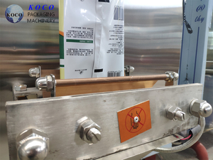 Machine d'emballage automatique <span class=keywords><strong>KOYO</strong></span> pour le remplissage de sacs en plastique d'eau potable et d'huile, à entraînement mécanique – 220 V, garantie 1 an - Product Image 4