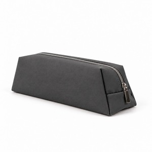 Estuche Triangular para Lápices, Color Gris Carbón, Nailon, 30x6x9cm, Cierre Metálico, Organizador de Brochas de Maquillaje Reutilizable, Color Personalizado, MOQ Bajo - Product Image 3