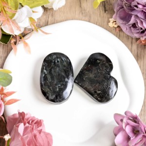 Cœur en cristal naturel poli en gros, pierre de palmier sculptée, pierre de feu d'artifice en forme de cœur pour cadeau - Product Image 5