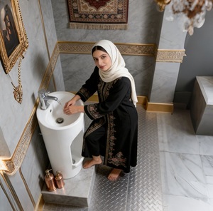 Nuovo Design Lavabo in Ceramica per Bagno, Lavandino per Lavaggio Mani e Piedi, Piccolo Lavabo per Abluzione Musulmana - Product Image 2