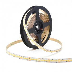 Venta caliente 24 W/M 2835 SMD <span class=keywords><strong>LED</strong></span> <span class=keywords><strong>Strip</strong></span> Light 240-<span class=keywords><strong>LED</strong></span> Single White 12mm PCB para iluminación inteligente exterior e interior - Product Image 1
