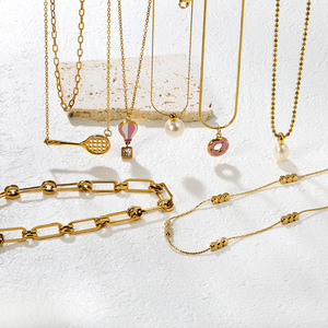 สร้อยคอจี้แฟชั่น สแตนเลสสตีล 18k จี้รูปบอลลูนลมร้อน ดีไซน์การ์ตูน สายคล้องคอ สไตล์เรขาคณิต - Product Image 1