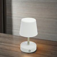 Petite lampe de bureau LED rétractable et flexible, pliable, rechargeable, avec batterie, E26, réglable, protection des yeux, pour l'étude, la maison, le bureau