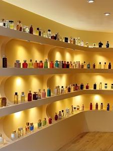 Usine de parfums sur mesure ODM/OEM pour la production de fragrances et les contrats - Product Image 5