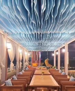 Rideaux de plafond en métal à énergie éolienne, durables, réutilisables et personnalisables pour les fêtes de remise de diplômes, de mariage et d'anniversaire - Utilisation en extérieur - Product Image 6