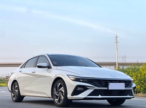 Hyundai Elantra 1.5 GLX Edición Elite Usado 2023 - Product Image 3
