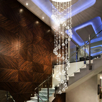 Lustre LED moderne de luxe en or pour escalier de villa, avec perles de cristal longues suspendues, projet personnalisé, design de créateur