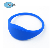 Bracelet RFID en silicone gaufré personnalisé, programmable 13,56 MHz, direct fabricant, pour systèmes de point de vente sans argent liquide et accès aux portes