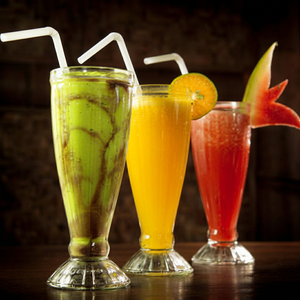 Jugo de Fruta Tropical Puro Premium de la India en Caja/Botella para Venta al por Mayor, Exportación e Importadores Internacionales - Product Image 1
