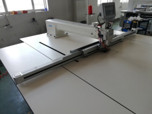 จักรเย็บผ้าอุตสาหกรรมระบบคอมพิวเตอร์ รุ่น ZY9080CNC แบบเตียงยาว อัตโนมัติ - Product Image 2