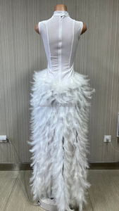 Váy dạ hội cao cấp đính lông vũ trắng, chất liệu sáng bóng, đính pha lê lấp lánh, kiểu dáng đuôi cá, dành cho cô dâu, đám cưới - Product Image 3