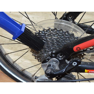 Ensemble de brosses de nettoyage de chaîne de vélo, outil multifonction pour l'entretien des roues libres et de la chaîne, taille unique, en plastique, rouge, bleu, noir - Product Image 1