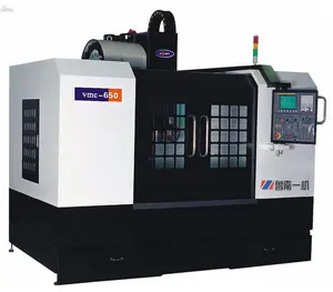 Mesin penggilingan cnc vertikal mini cnc sistem SYNTEC akurasi tinggi VMC845/650 pusat mesin vertikal